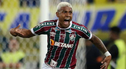 Diniz pede, John Kennedy faz e o Fluminense vence a Libertadores pela primeira vez na história